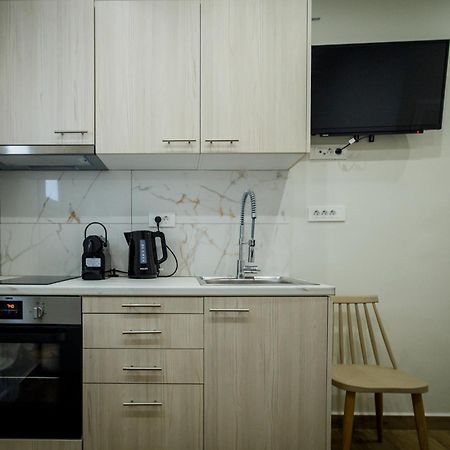 Central Corner Apts Закинтос Экстерьер фото